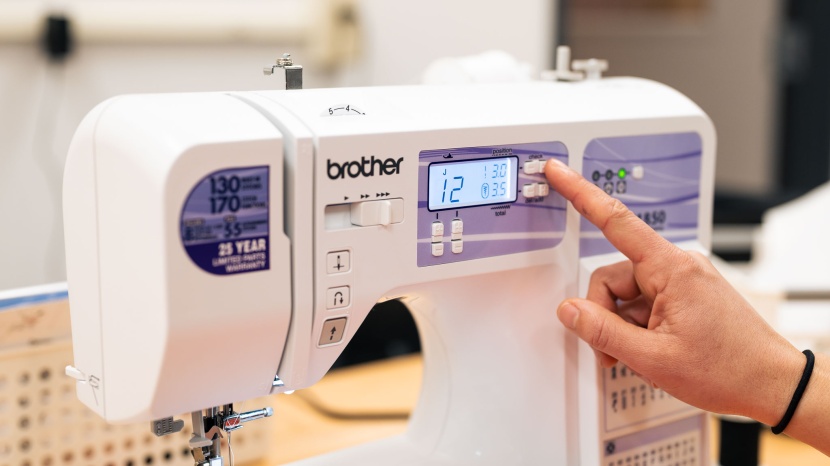 brother hc1850 - the large numerals and backlit screen make it easy to know exactly...