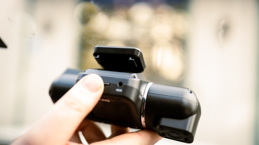 rexing v2 pro ai - the rexing v2 mounts directly onto the windshield. it has a long...