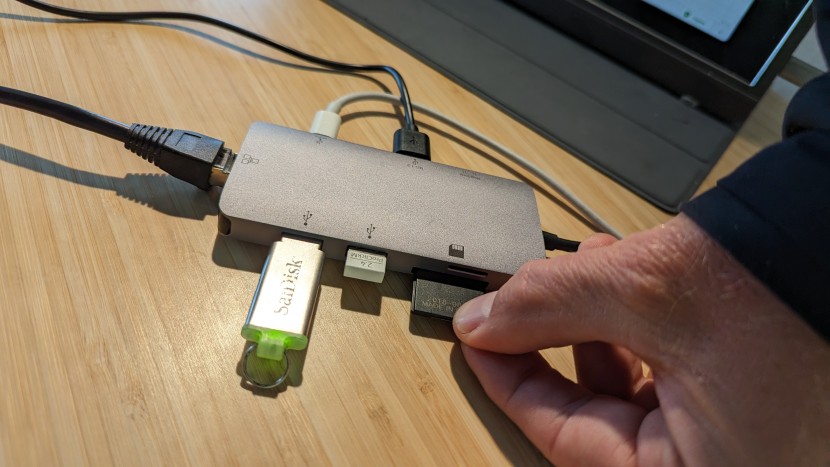 usb hub - we tested every usb hub&#039;s functionality by using each port.