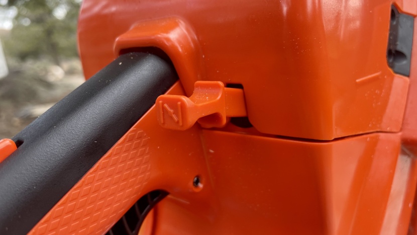 the choke lever on this model is operated by pulling straight toward...