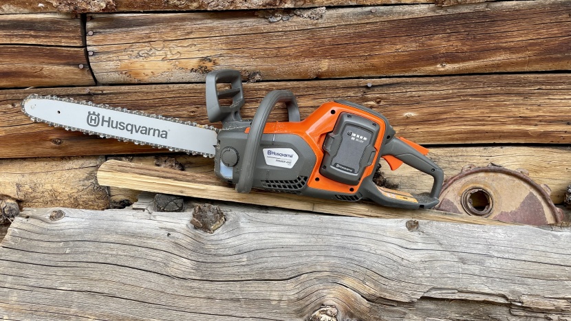 husqvarna power axe 350i - the power axe is ready for use in your backyard, your camping trip...