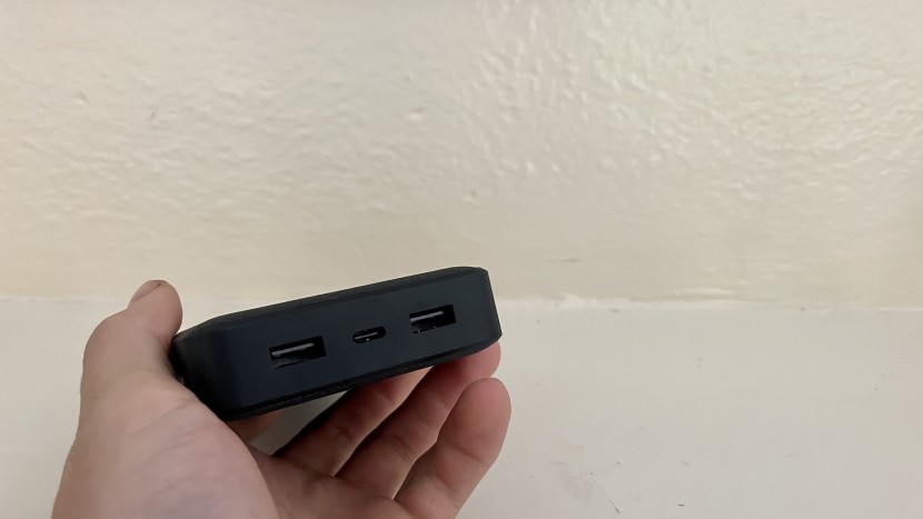 mophie powerstation xxl 20000 - a usb-c in/out port with two usb-3.0 out ports for charging of...