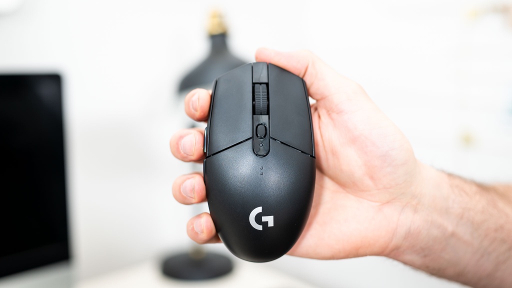 Logitech G Pro Gaming Mouse Review