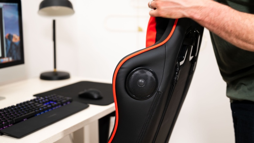 gtracing music series - built in speakers are a bonus feature of the music series of chairs.