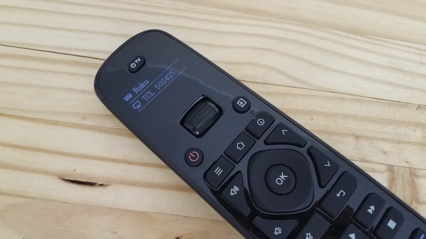 an oled on the sofabaton u2 makes device selection easy.