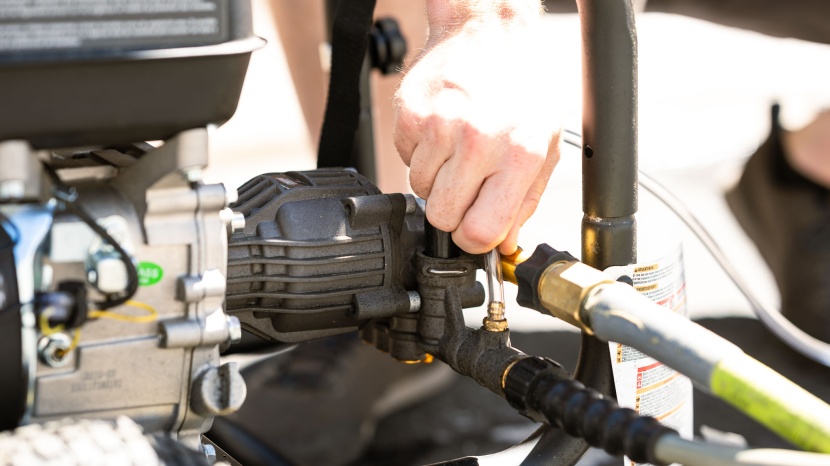 simpson cm61083 - a clear siphon hose adds soap to the water output, if you have a...