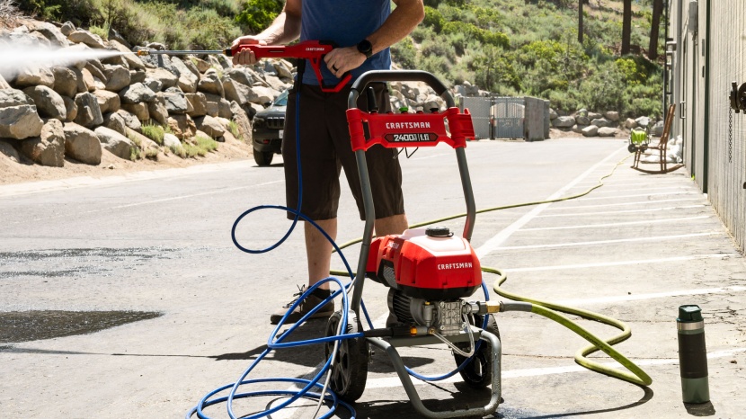 craftsman cmepw2400 - the craftsman is loud for an electric option.