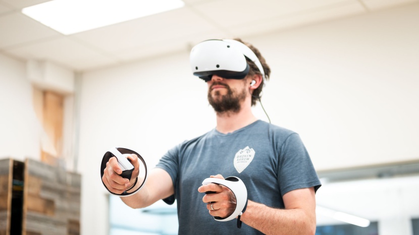 playstation vr2 - psvr2 offers an extraordinary vr experience and exceptional bang for...