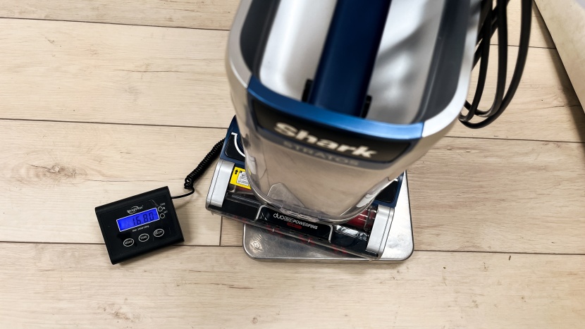 shark stratos - despite weighing 16.6 pounds, which is relatively heavy for its...