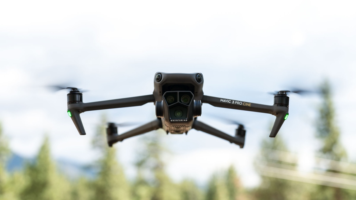 DJI Mavic 3 Pro Review (The three onboard cameras allow the ultimate creative freedom, with the ability to switch from a 24mm to a 166mm tele...)