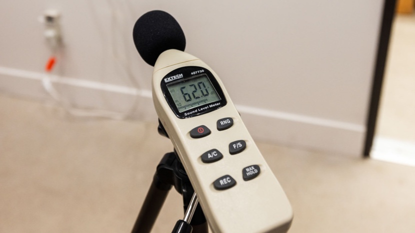 frigidaire fhwc124wb1 - measuring the noise in decibels produced by the 12k btu frigidaire.