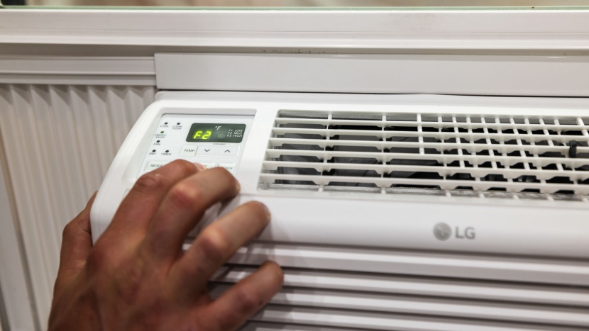 lg lw6017r - an easy to use interface that includes an easy to read screen with...