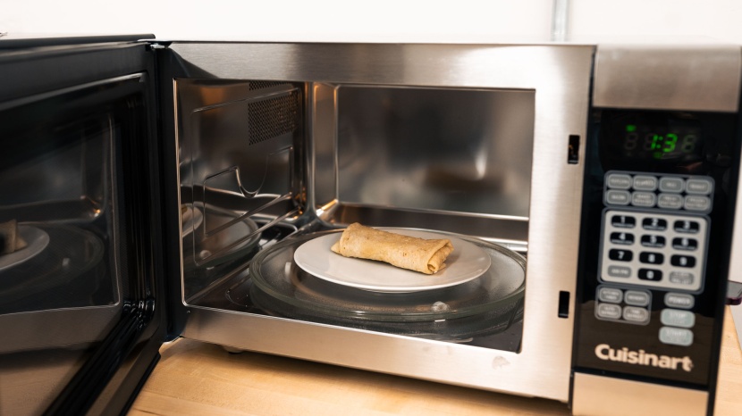 cuisinart cmw-100 - the cuisinart does a great job cooking frozen burritos - a staple of...
