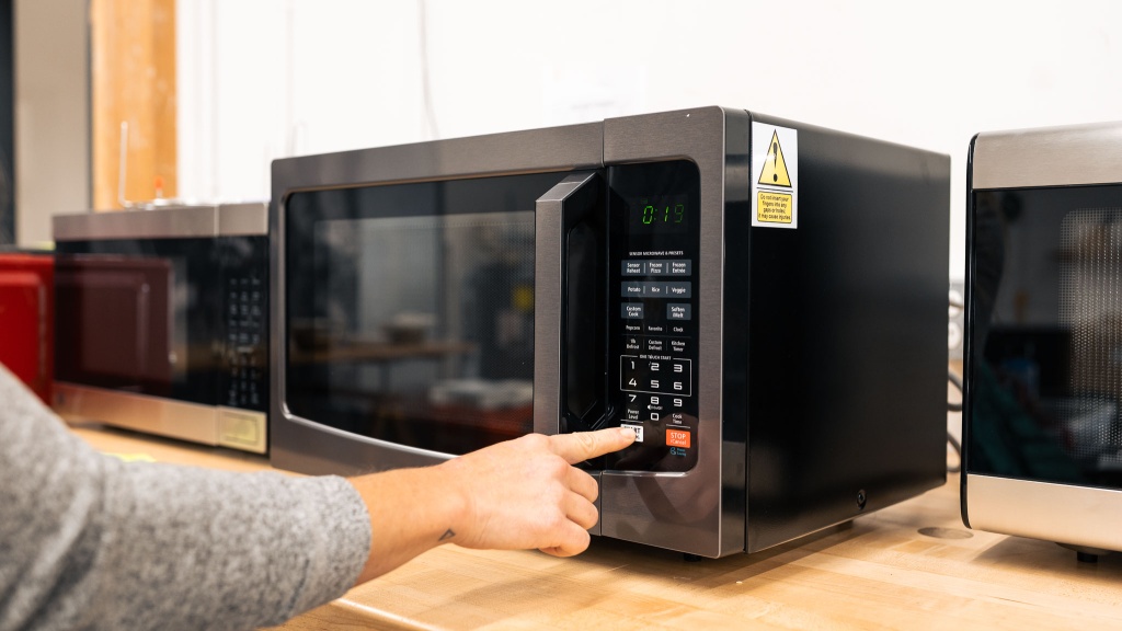 Toshiba EM131A5C-BS Microwave Oven Review: A Practical Choice