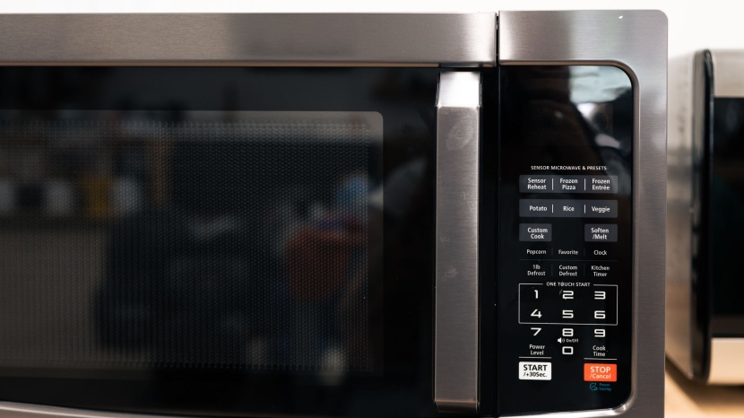 panasonic homechef 4-in-1 - the layout of the toshiba is easy to read, with clearly labeled...