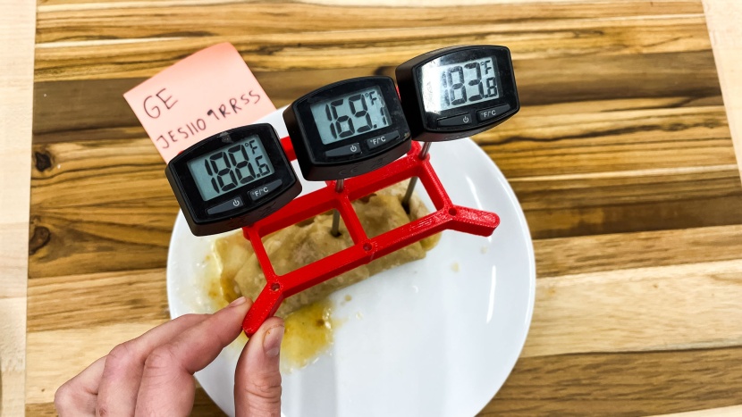 ge jes1109rrss - nearly perfect in the center, but a tad too hot on the sides.