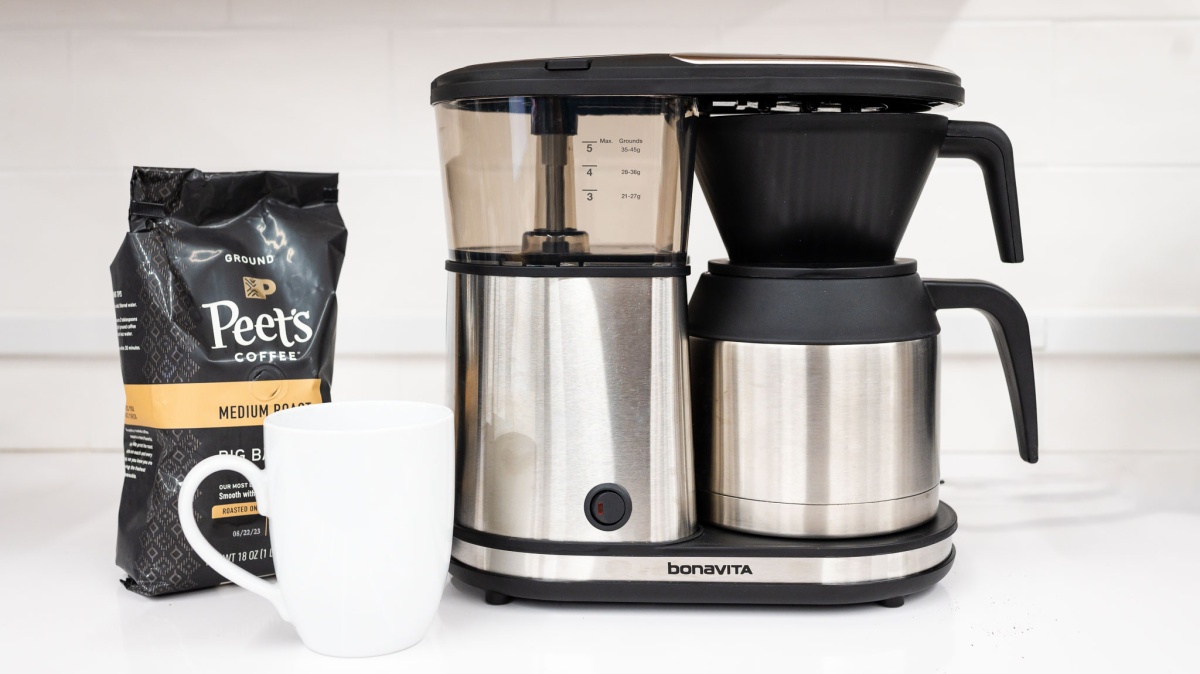 Bonavita One Touch 5-Cup Review (This is a great coffee maker for someone looking for a simple machine and a decent cup. We didn't much like the...)