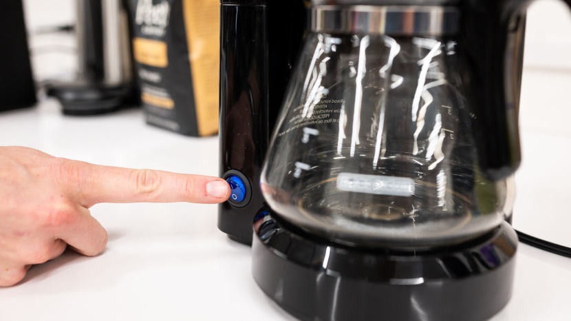 black+decker 5-cup - there is only one switch and no options for customizing your...