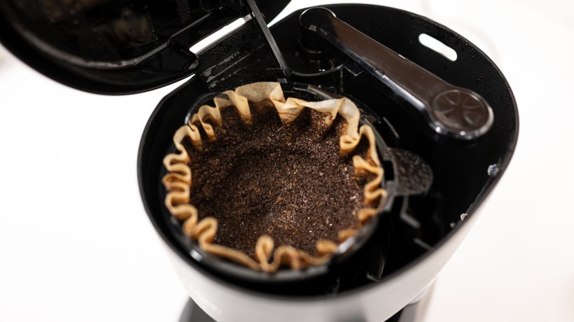 mr. coffee 5-cup mini brew - water distribution was not even, leading to less flavor extraction...