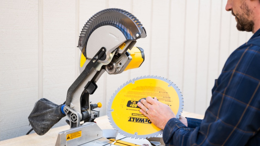 saw - we test and rate how easy it is to change blades on each of the saws...