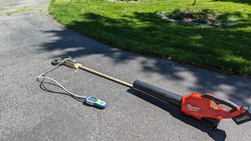 leaf blower - the pitot tube was secured to a fixed block, and a built-in yard...