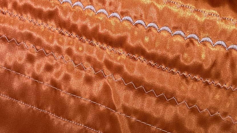 on its default settings, the hzl-lb5100 causes some bunching in silk.