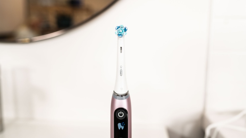 oral-b io series 9 - the oral-b is a straightforward toothbrush, yet boasts all the...