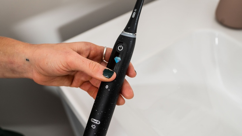 oral-b io series 10 - switching between the seven modes is a button press away.