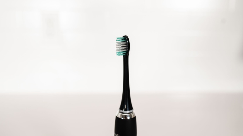 aquasonic black series - this brush head provides a comfortable experience without...