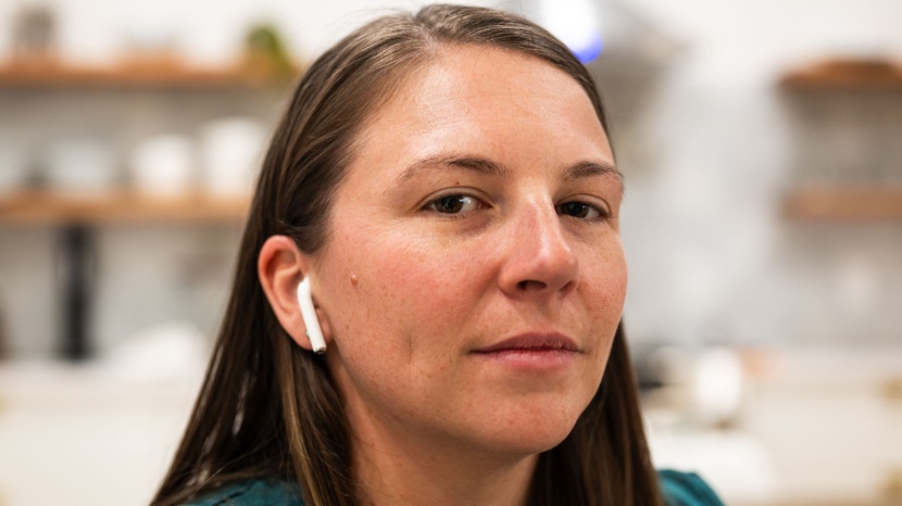 apple airpods 2 - we find the flaws so you don&#039;t have to.