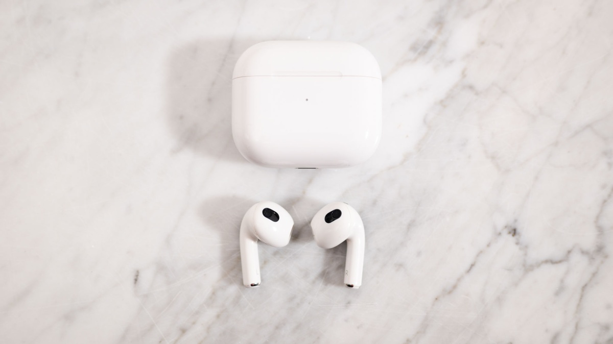 Apple AirPods 3 Review