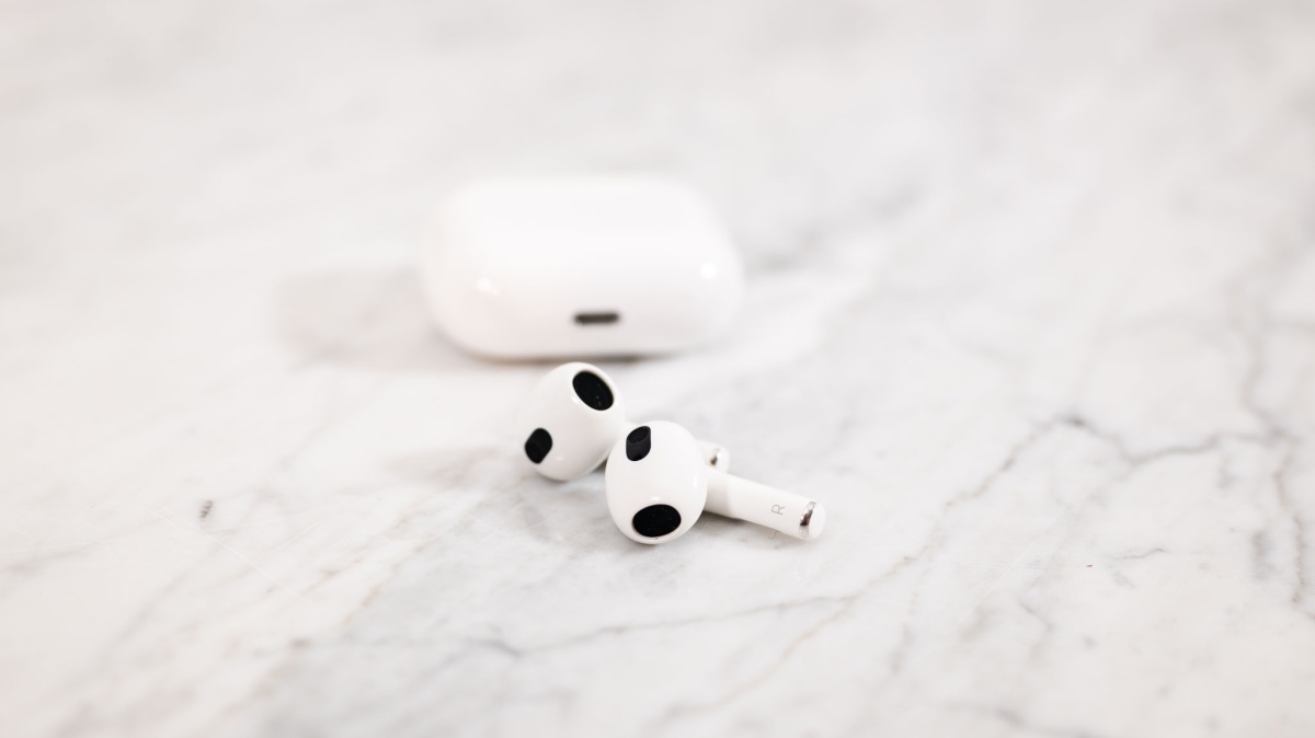 Apple AirPods 3 Review