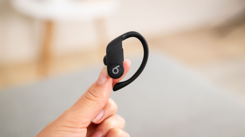 beats by dre powerbeats pro - the powerbeats pro are a bit hefty, but the bendable wing and...
