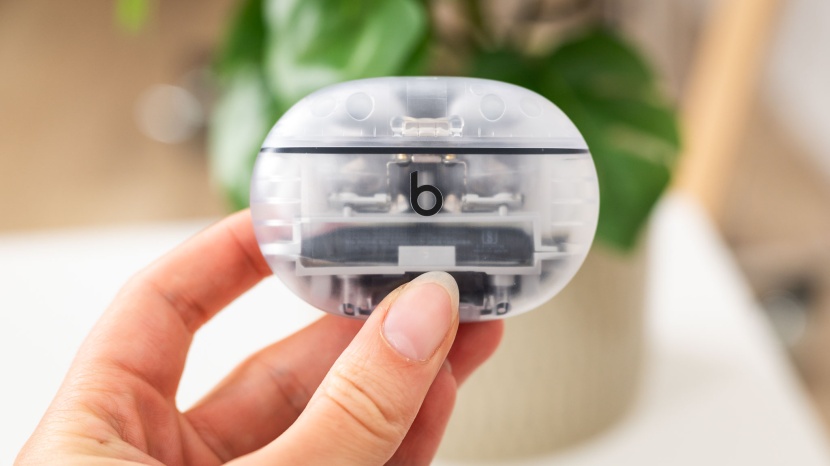 beats studio buds + - the not-quite-clear case of the buds+ isn't as cool as they would be...