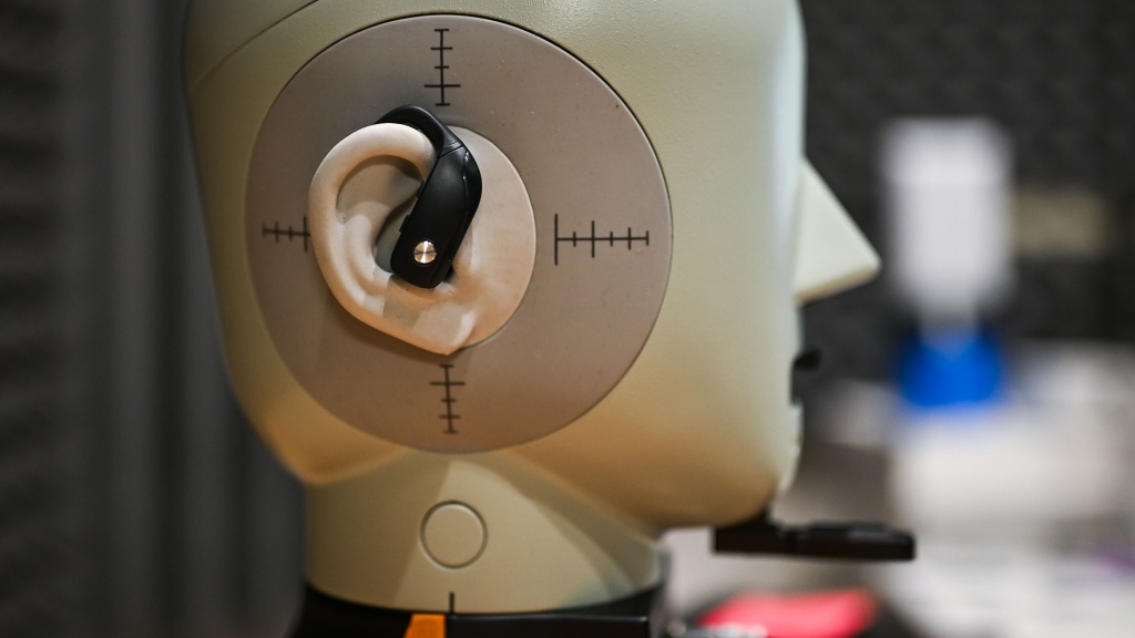 bmani sport with led - we went to great lengths to test the bmani's. we consulted the help...