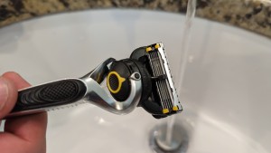 Vibrating Razor Review: Wilkinson's Quattro Titanium Energy vs. Gillette  Fusion Power - Bellatory