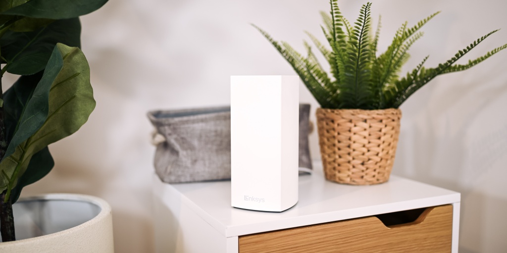 linksys atlas pro 6 (mx5503) - the clean, tower-like design of the linksys atlas pro 6 looks nice...