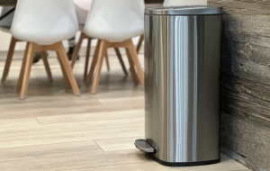 My Perfect Kitchen Trash Can • Everyday Cheapskate