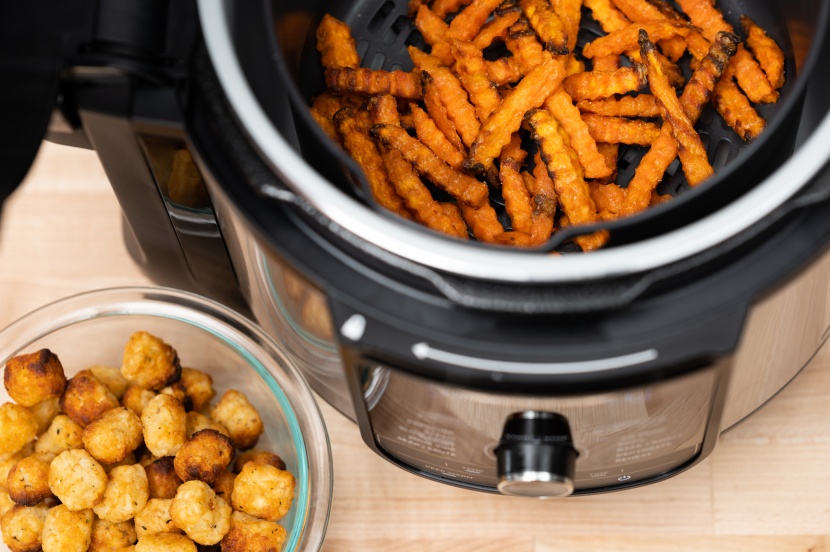 ninja foodi deluxe xl - the foodi deluxe xl made crispier sweet potato fries than rival...