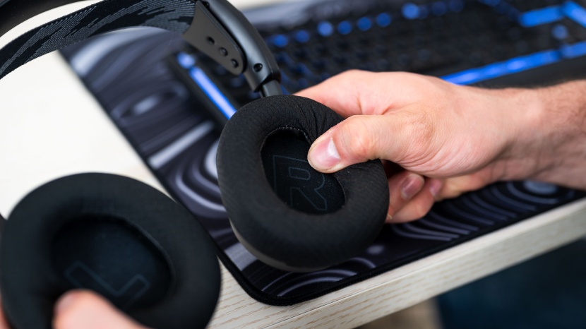 steelseries arctis nova 1 - the ear cups are a little wider, making them more comfortable.