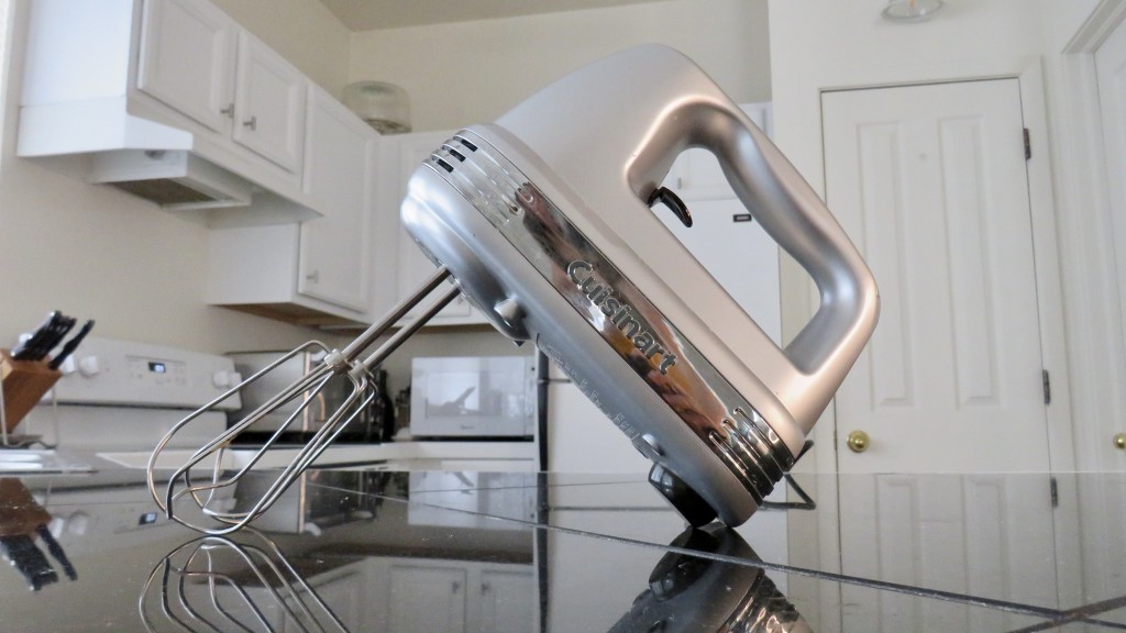 Cuisinart Power Advantage 7-Speed Hand Mixer with Storage Case, Silver
