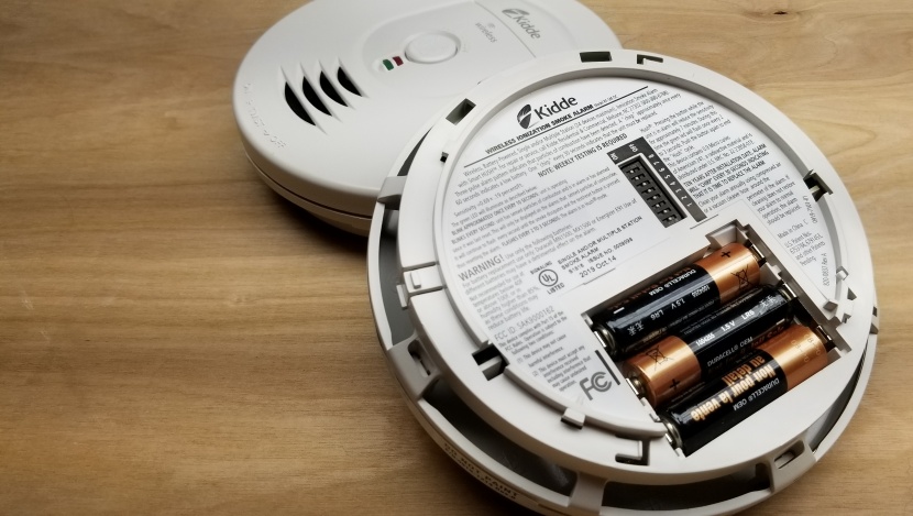 smoke detector - we love the wireless interlink capabilities of the kidde 21026044.