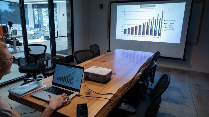 viewsonic pa503w - this projector is bright enough for the office, but its color...