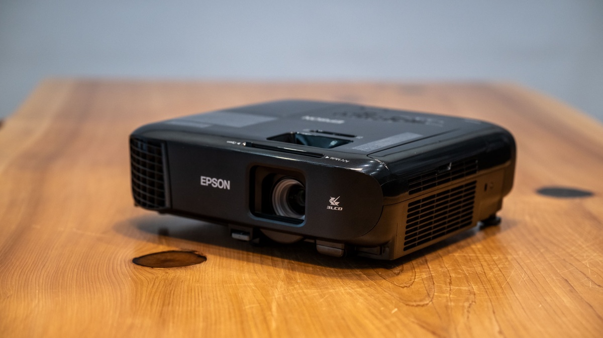 Epson Pro EX9240 Review