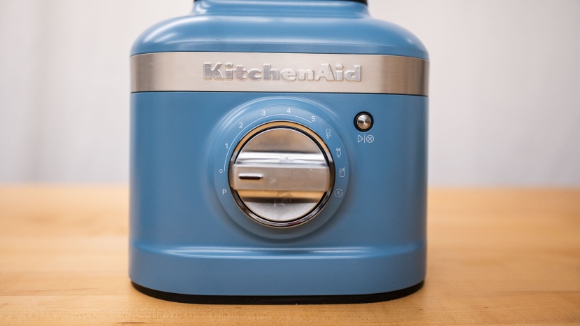 kitchenaid k400 - the capability of the k400 only becomes evident upon close...