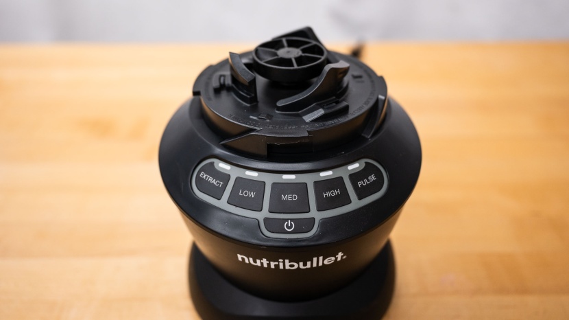nutribullet combo - the interface on the combo blender is mostly straightforward.