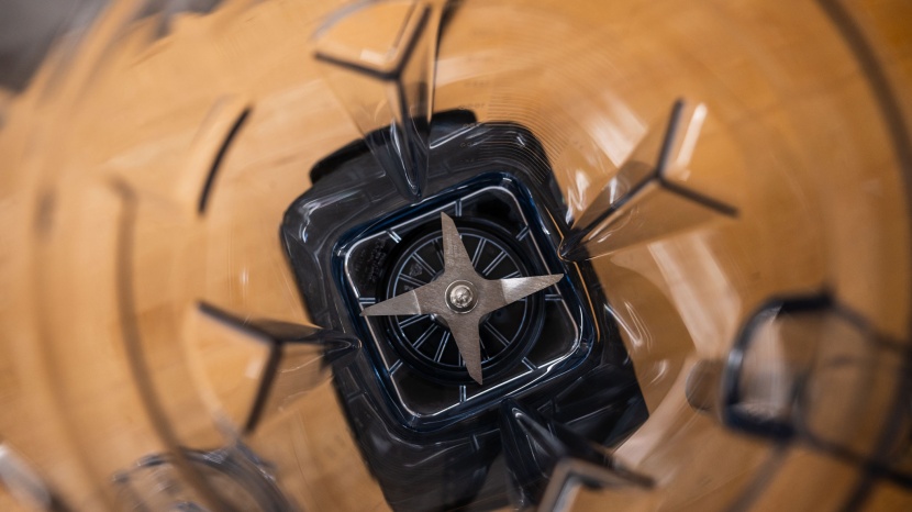 vitamix a2500 ascent series - the speed and specialty design of the angulated blades on the...