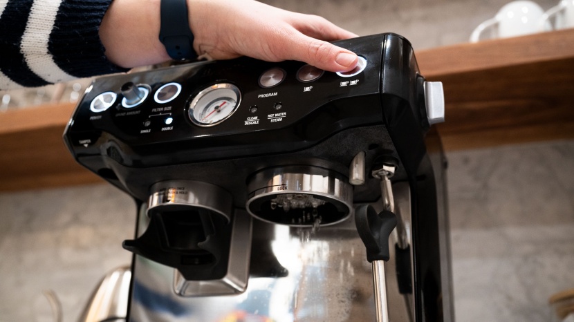 breville barista express - splishing and splashing as we run through the set up process. it...