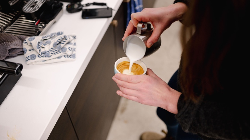 gaggia classic evo pro - trying our luck with cappuccino art. adding some microfoam did...