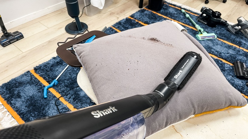 shark stratos cordless - shark&#039;s included anti-allergen brush worked well to while vacuuming...